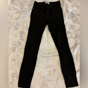 Madewell 9” High Rise Skinny Jean. Black. Size 27 Tall